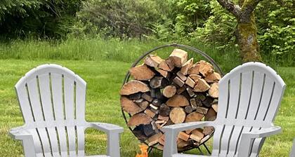 Spacious house in serene peaceful setting 15 min from Lake Crescent&Crescent Bch