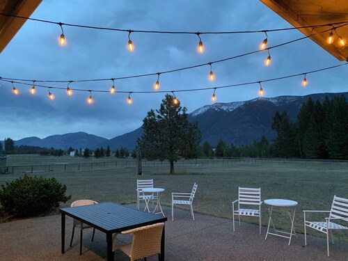 4 bed 5 acre rambler.Centrally located -Glacier Park, Columbia Falls, Whitefish 