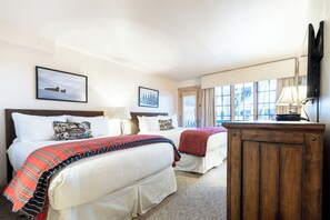 2 bedrooms, in-room safe, iron/ironing board, free WiFi