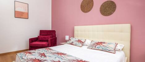 1 bedroom, iron/ironing board, travel crib, free WiFi