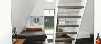 Trailhead Cabins & Lodging