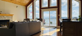 SouthLake cottage on Lake Couchiching