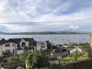 الإطلالة من المنشأة