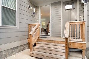 Interior - Hart Suite Buyout 2 by AvantStay | Two Nashville Town Houses (Nashville)