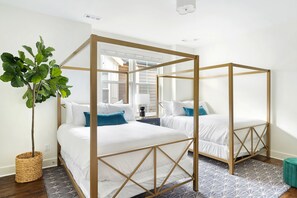 6 Schlafzimmer, Reisekinderbett, kostenloses WLAN, Bettwäsche