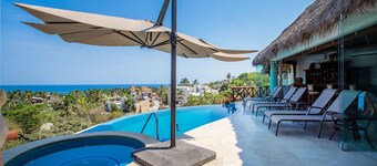 Ocean views, breathtaking sunsets, gorgeous villa