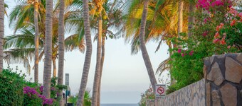 Pedregal Suites Downtown and Marina