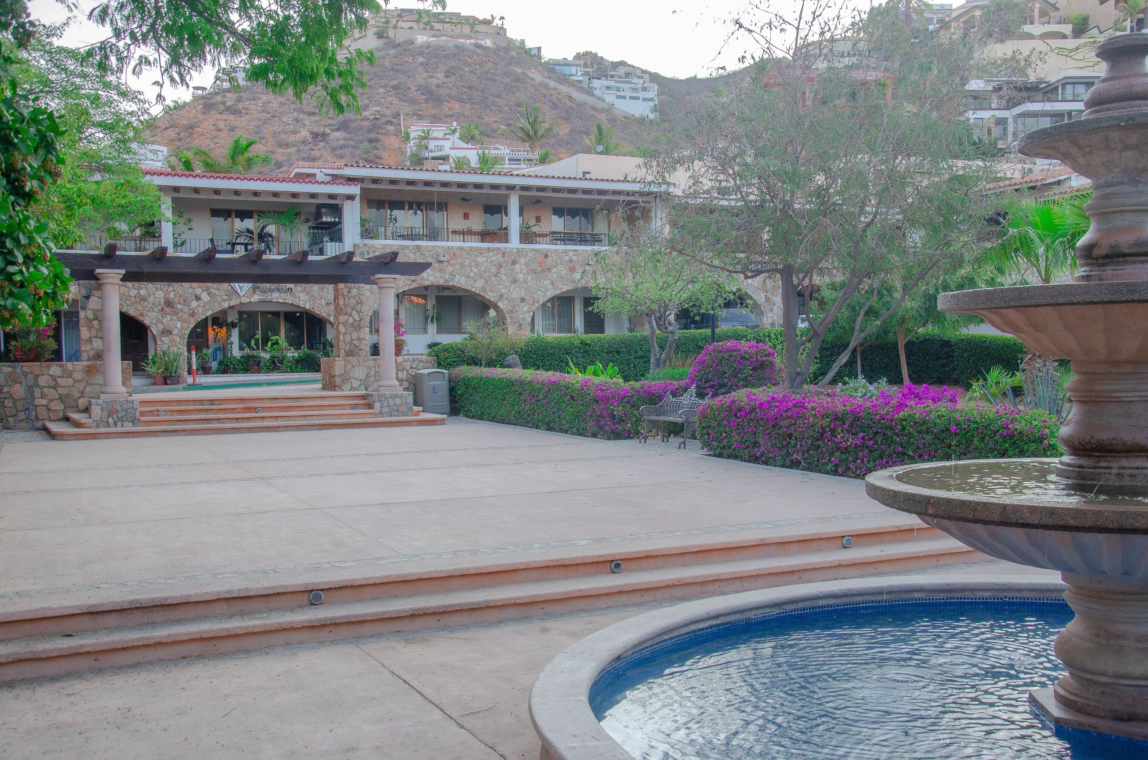 Mặt tiền nơi lưu trú