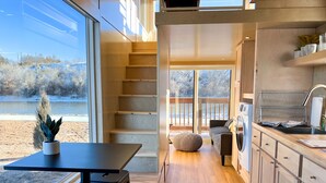 Monument "Not-so-tiny" Tiny Home (13) | Living area - Camp Eddy (Grand Junction)