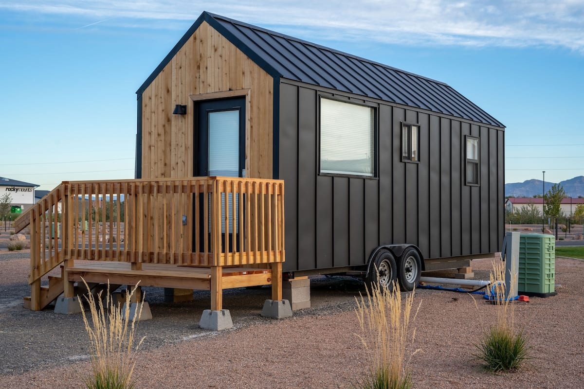 1 bedroom, individually decorated, free WiFi, bed sheets