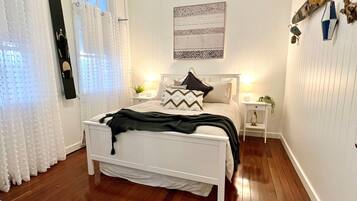 5 Schlafzimmer, Bügeleisen/Bügelbrett, kostenloses WLAN