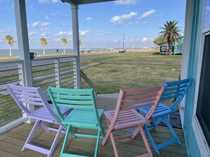 Property grounds - New! Drift away in Bayfront 2-bedroom Turquoise cottage (Seadrift)