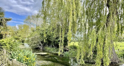 Beautiful studio style lodge, located in the Kent countryside