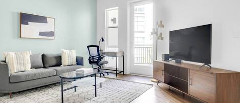 Télévision, chaîne hi-fi