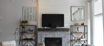 Oklahoma City Experience II, just uptown OKC - 10 min to downtown