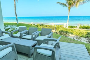 Terrace/patio - Villas Nizuc- Oceanfront 3BR 4BTH Villa • Pool - Gym - Sea Views (Cancún)
