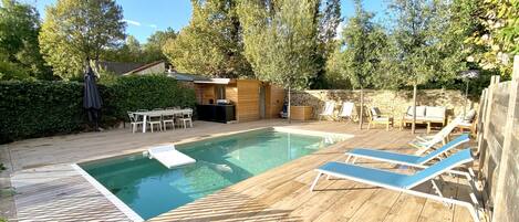 Piscine extérieure, piscine chauffée