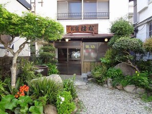 Exterior detail - Oyado Hana (Nachikatsuura)