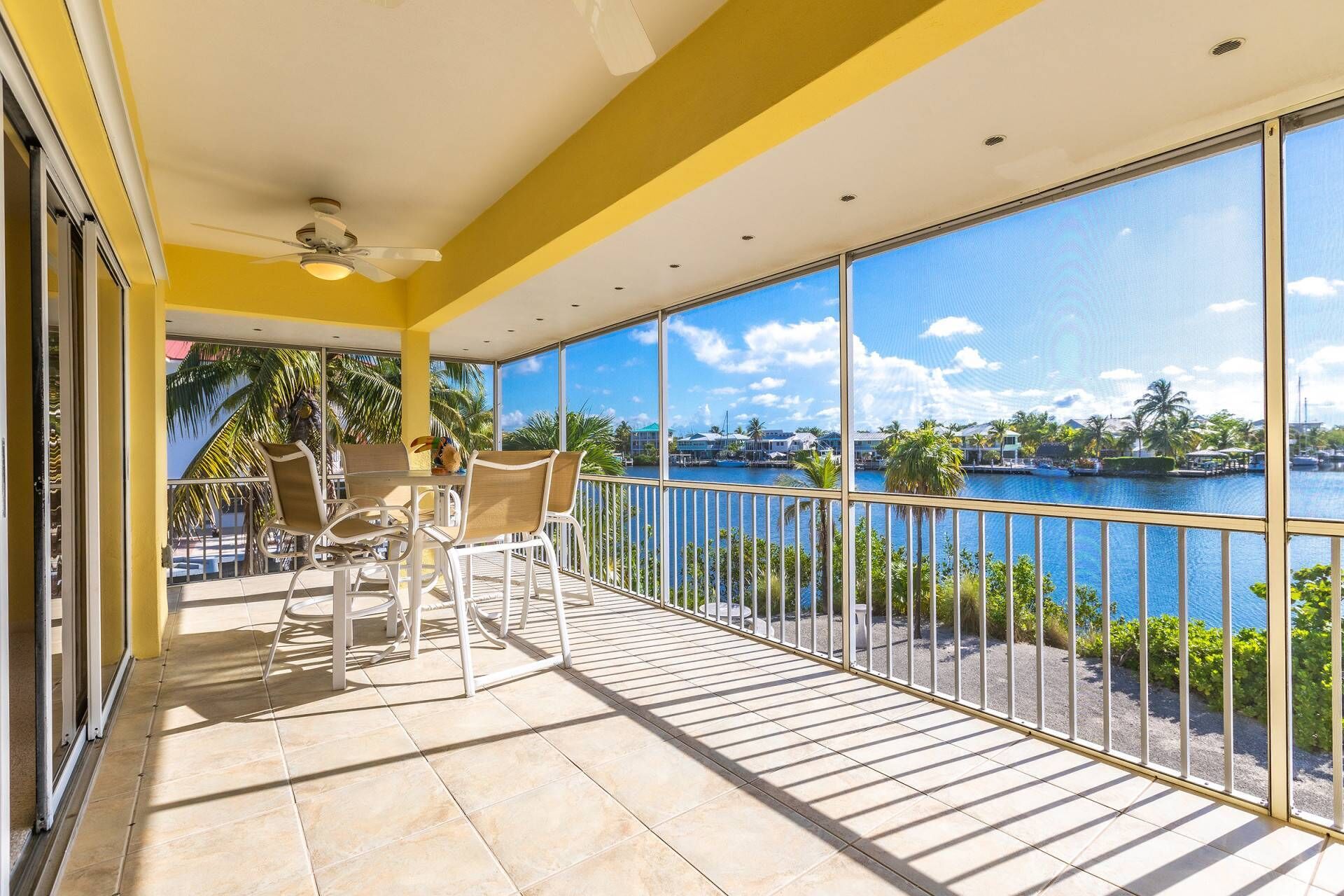 Gulfside Oasis: Lovely Waterfront Home on Spacious Corner Lot, Lagoon Views, Dock & Fast Gulf Access