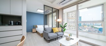 Urbanstay Songdo Moonlight Park