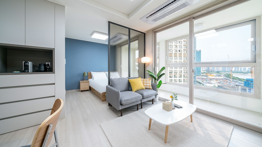 Urbanstay Songdo Moonlight Park