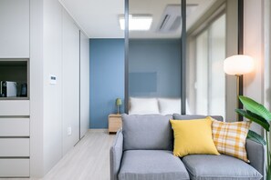 Studio W | Living area