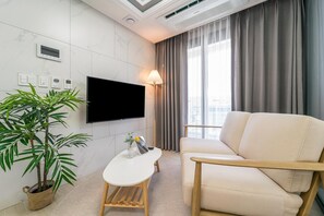 Premier Suite - Urbanstay Jeju Airport (Jeju City)
