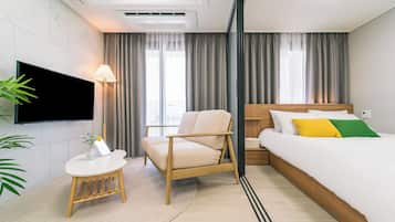 Habitación Premier (Suite) | Ropa de cama de alta calidad, colchones viscoelásticos, escritorio