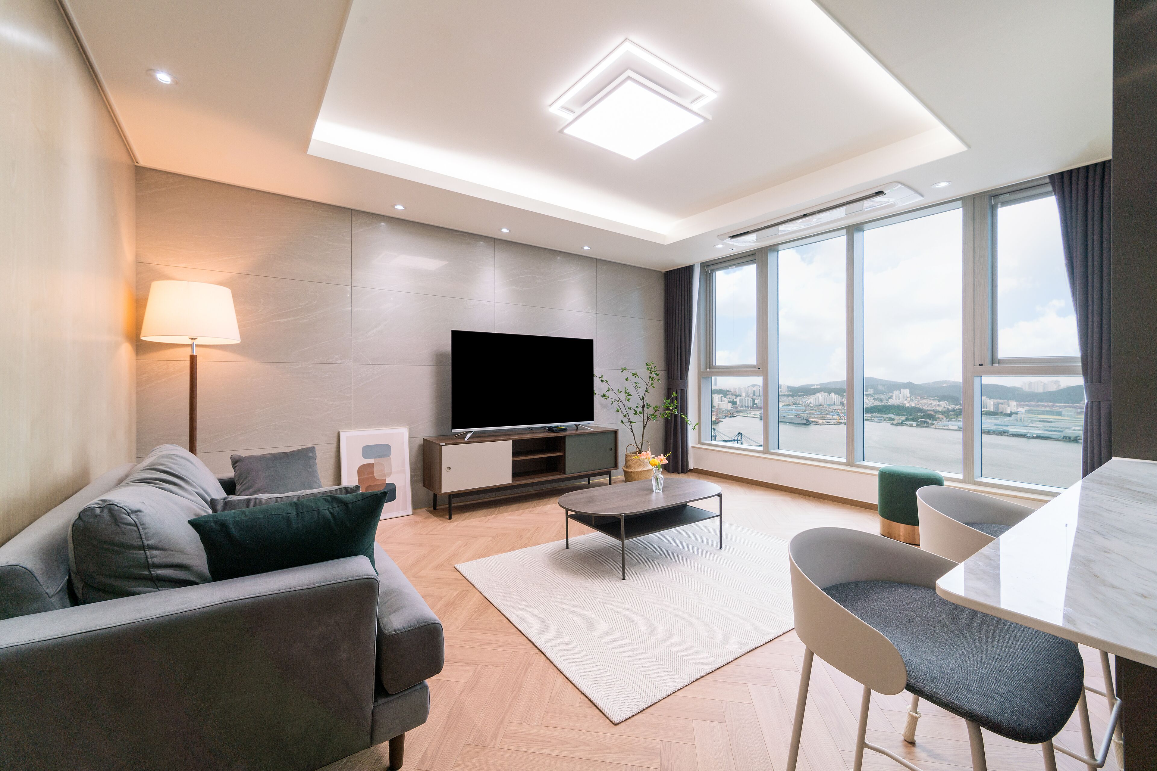 Premium bedding, memory foam beds, in-room safe, individually decorated