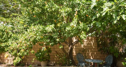 ENTIRE House!~3min to Old Town LaVerne!