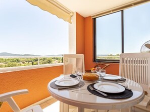 Dining - Les Parcs de Grimaud by Interhome (Grimaud)