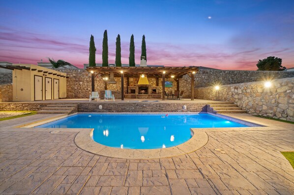 Outdoor pool, a heated pool