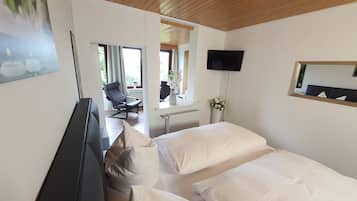 Hypo-allergenic bedding, down comforters, individually decorated