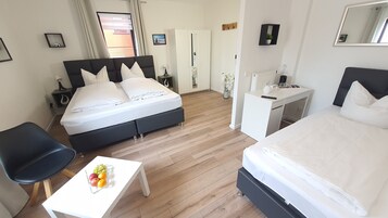 Ropa de cama hipoalergénica, cubrecamas y escritorio 