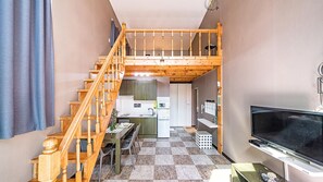 Chambre de base, 2 chambres (chokollis 1(Dokchae)) | 1 chambre, accès au Wi-Fi (inclus)