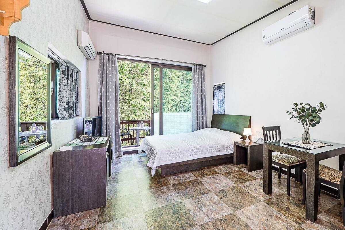 Basic Room, 1 Bedroom (Dal-ui dwipyeon (aegyeondongban)) | 1 bedroom, free WiFi