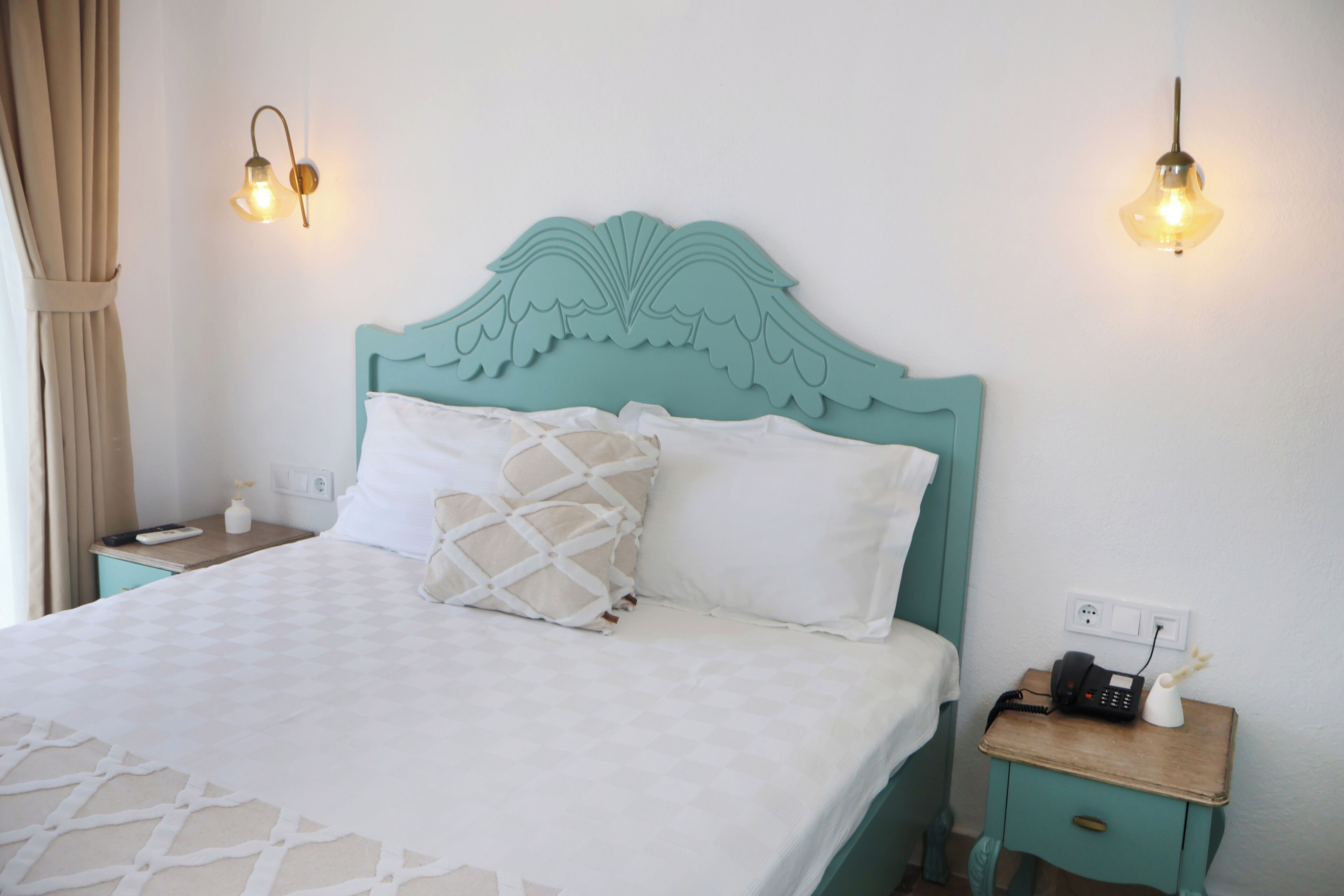 Deluxe Double Room | Premium bedding, minibar, soundproofing, iron/ironing board