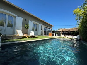 Outdoor pool - House at the foot of the Ventoux (carpentras)