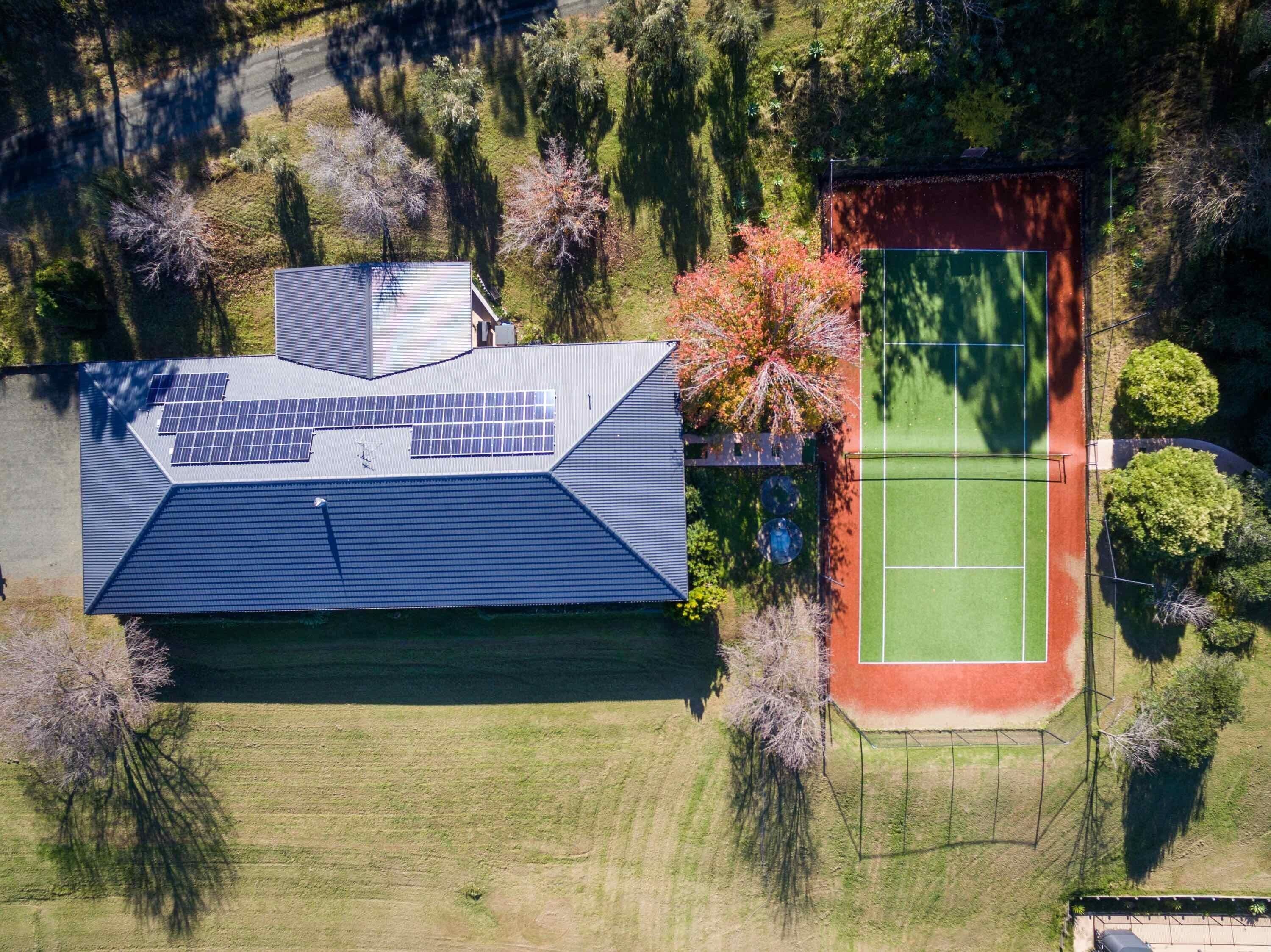 Sovereign Hill Country Estate - Group accommodation on scenic estate — image 7