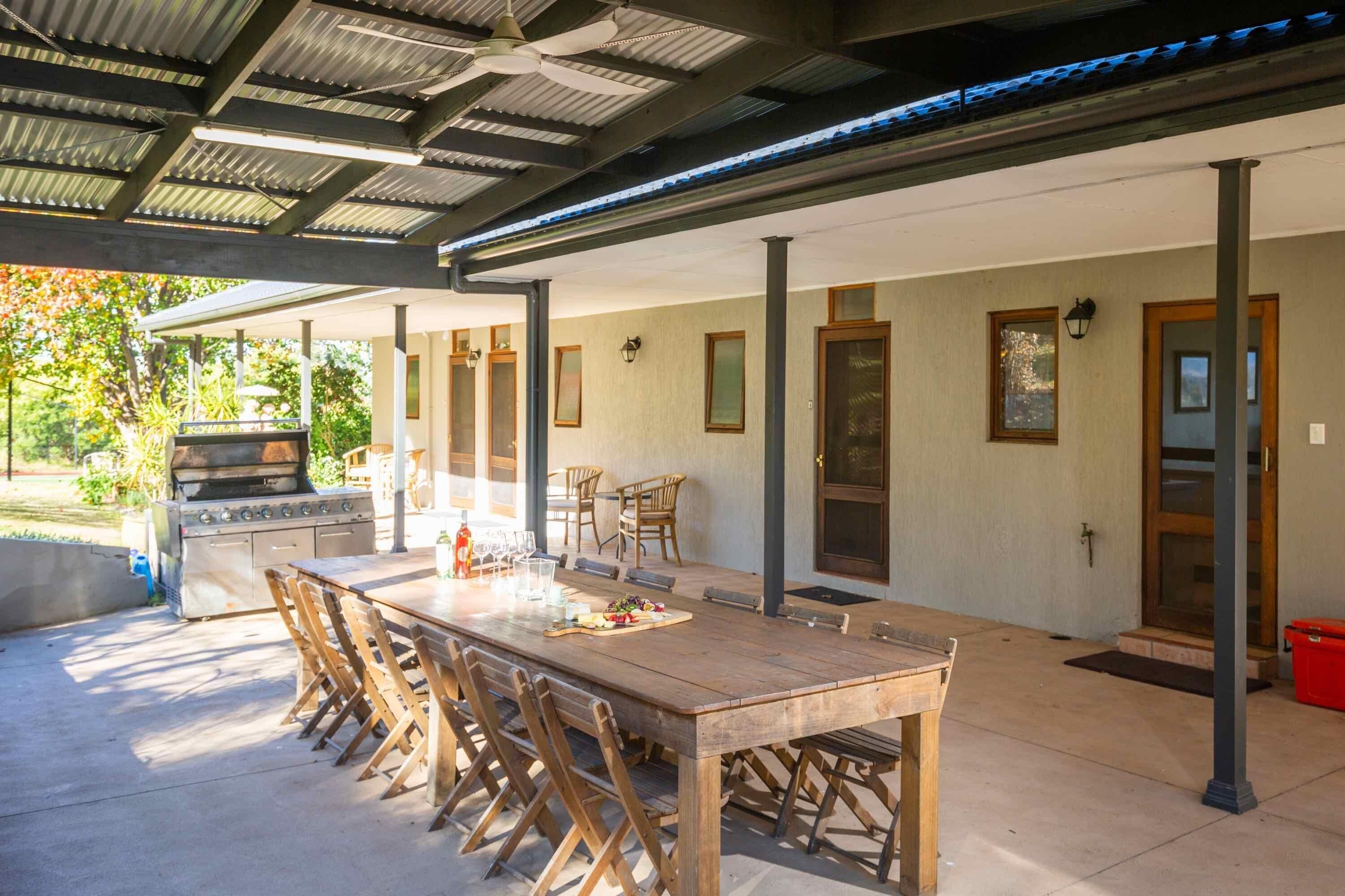 Sovereign Hill Country Estate - Group accommodation on scenic estate — image 16