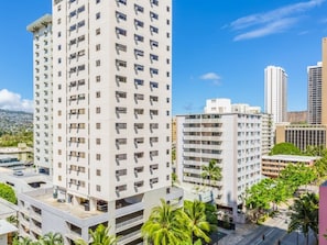 Exterior - 1 BR City/Mtn View w/Kitchenette, A/C and WiFi - Bamboo Waikīkī Hotel #1103 (Honolulu)
