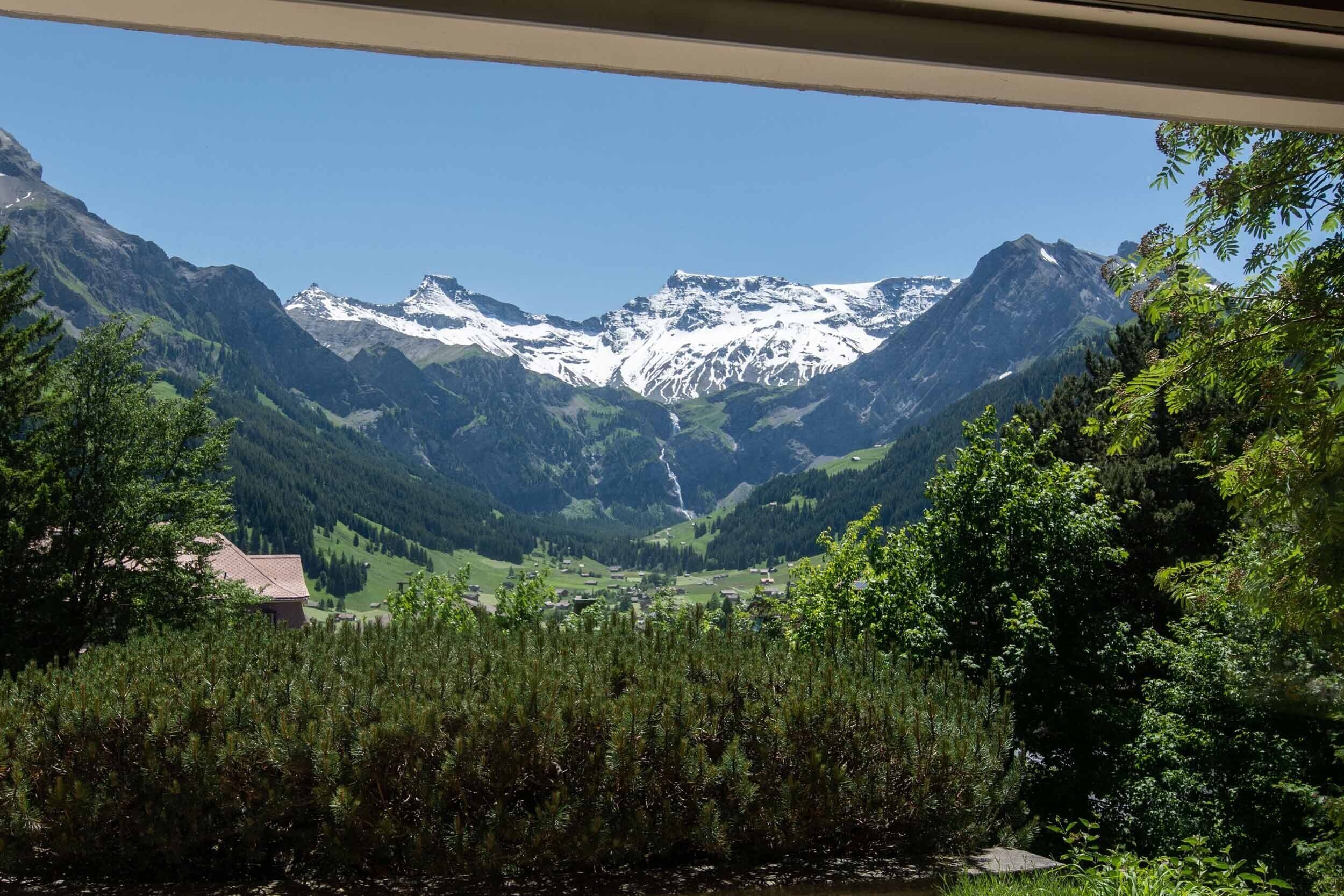 -img.tag.gardenview-