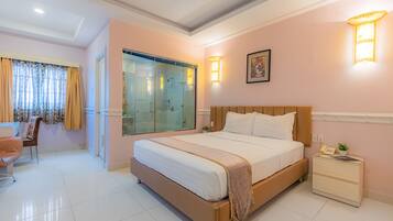 Deluxe Double Room, 1 Queen Bed, Non Smoking | Egyptian cotton sheets, premium bedding, Select Comfort beds