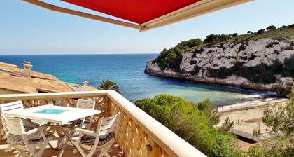 DM: Directly on the beach, terrace, sea view & garden