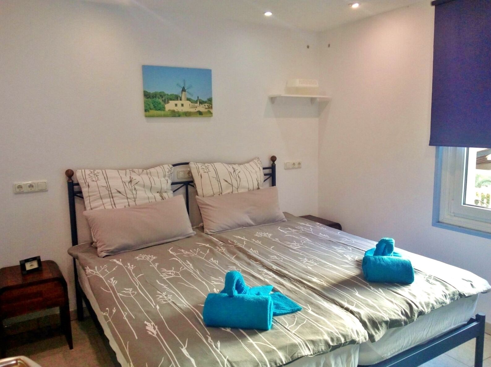 2 slaapkamers, reisbedje, gratis wifi, beddengoed