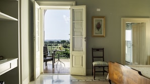 6 camere, culla da viaggio, Wi-Fi gratuito, lenzuola