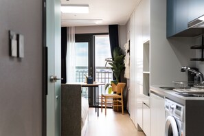 Studio | Beach/ocean view