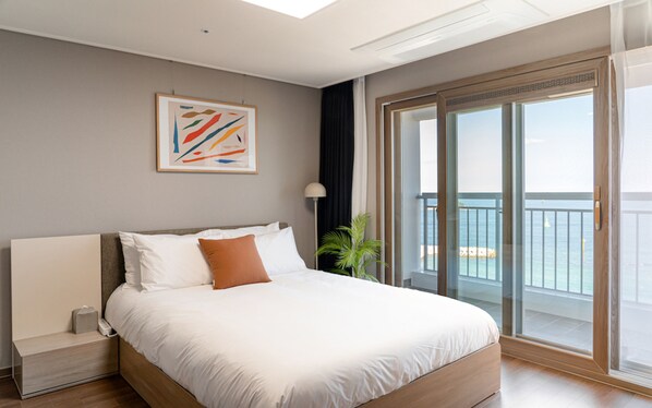 Family Two Room Ocean