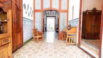 Hall
