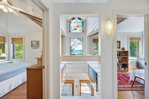 4 bedrooms, desk, iron/ironing board, free WiFi